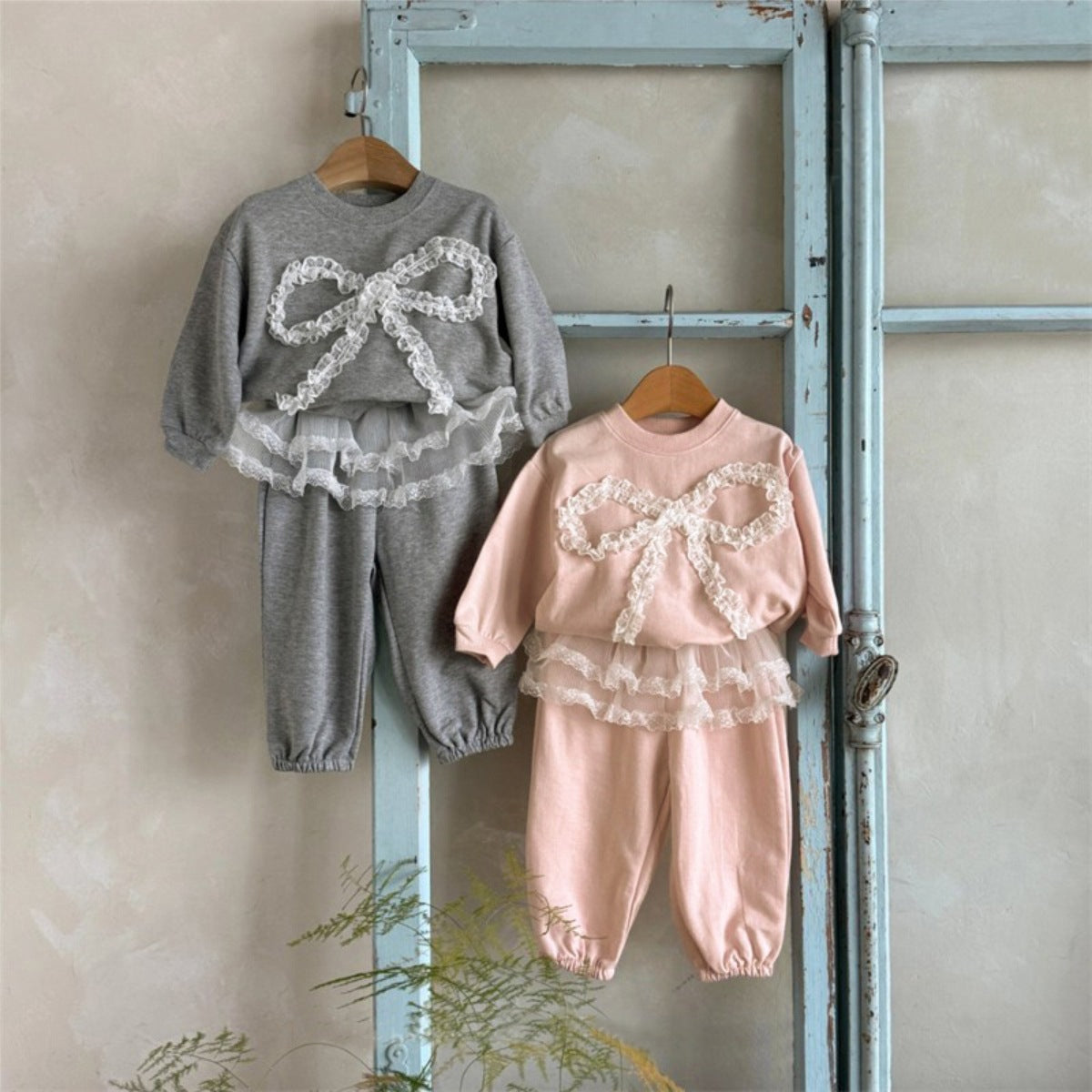 MyKids-USA® Spring Autumn Baby Kids Girls Long Sleeves Butterfly-bow Pattern Pullover and Lace Trim Pants