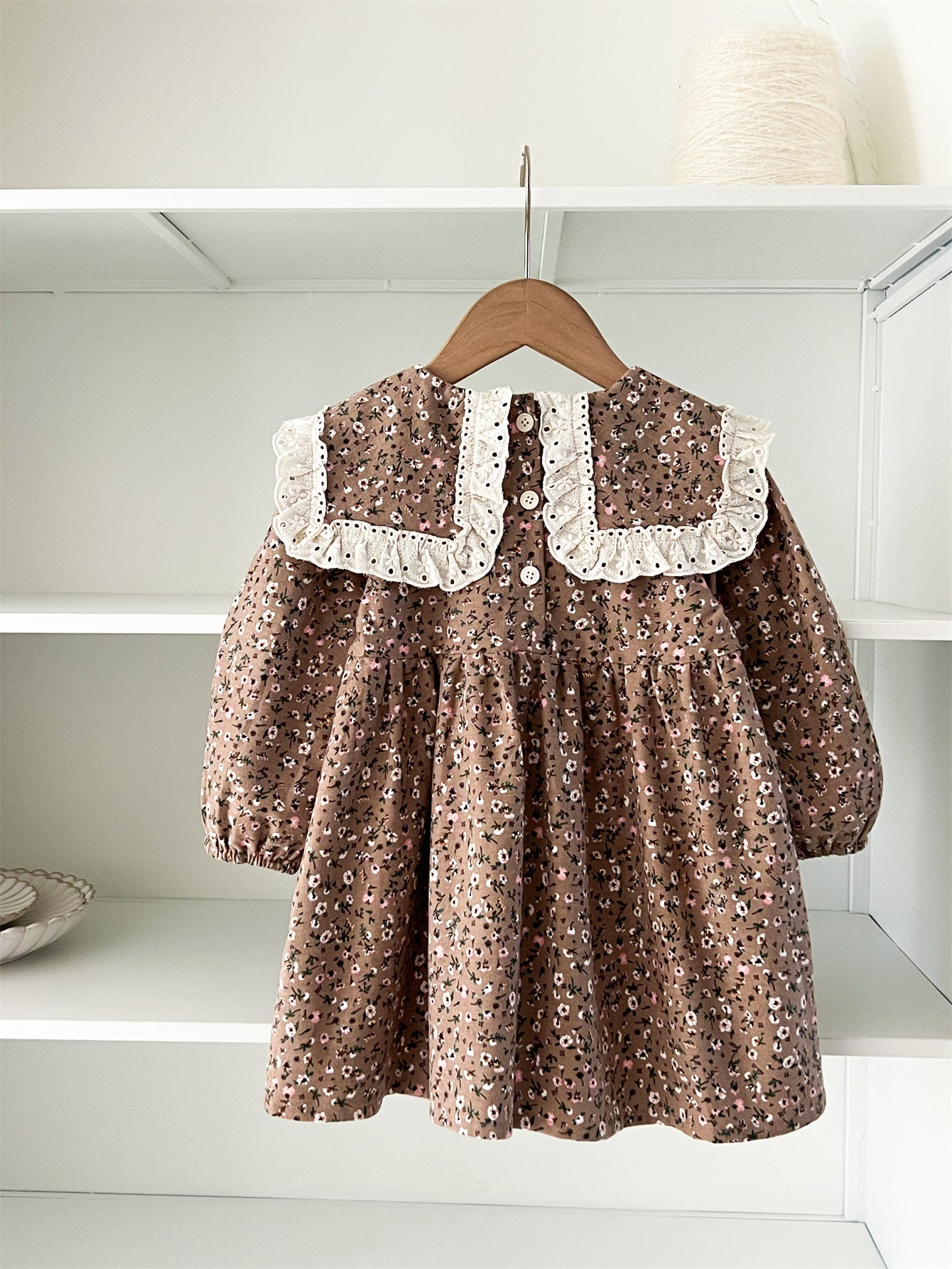 Spring Arrival Baby Girls Long Sleeves Vintage Floral Pattern Dress 90 (12-24M) / Brown Spring Arrival Baby Girls Long Sleeves Vintage Floral Pattern Dress 90 (12-24M) / Brown