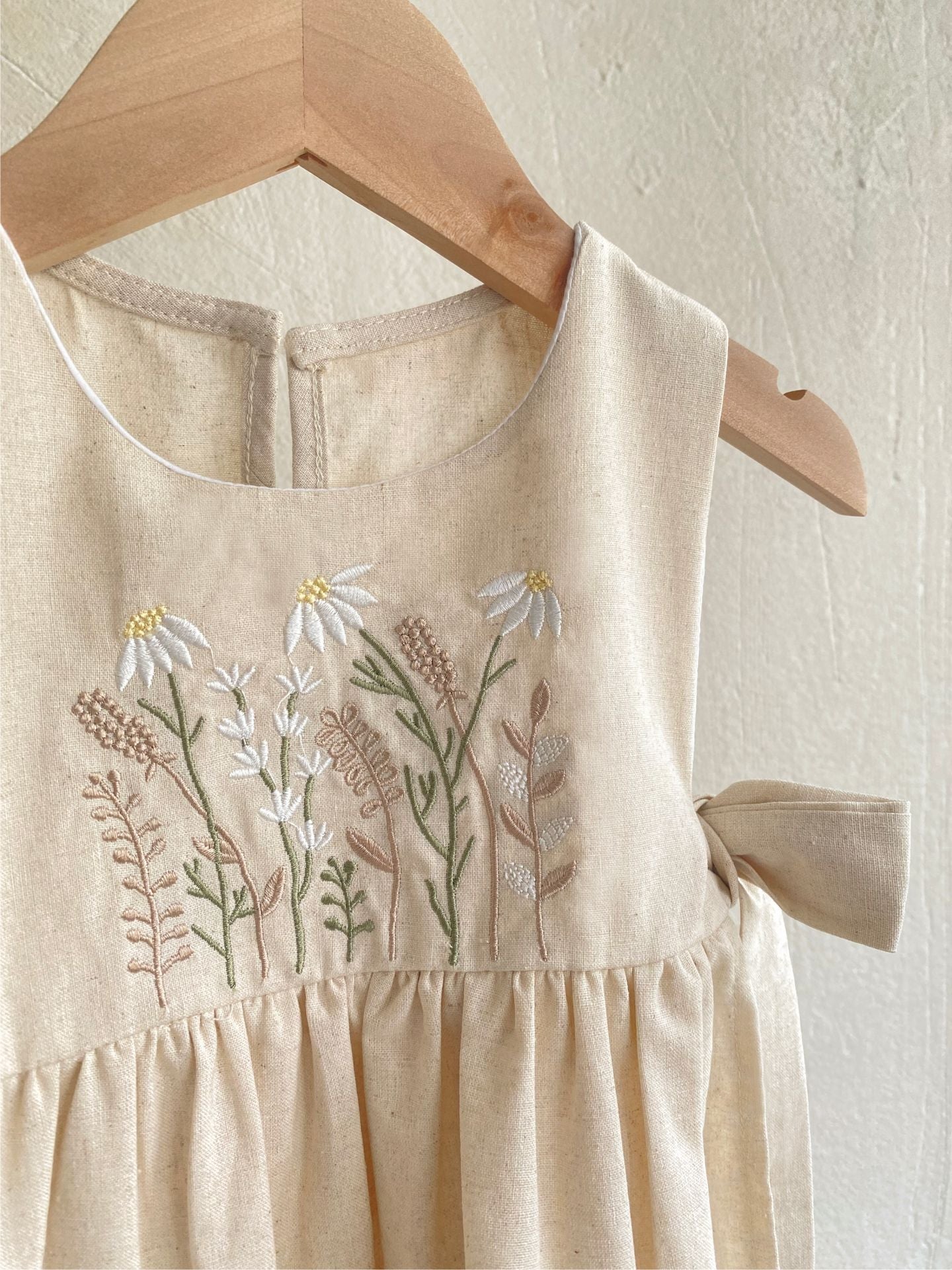 MyKids-USA® Summer Hot Selling Cute Flowers Embroidered Pattern Sleeveless Dress for Stylish Girls