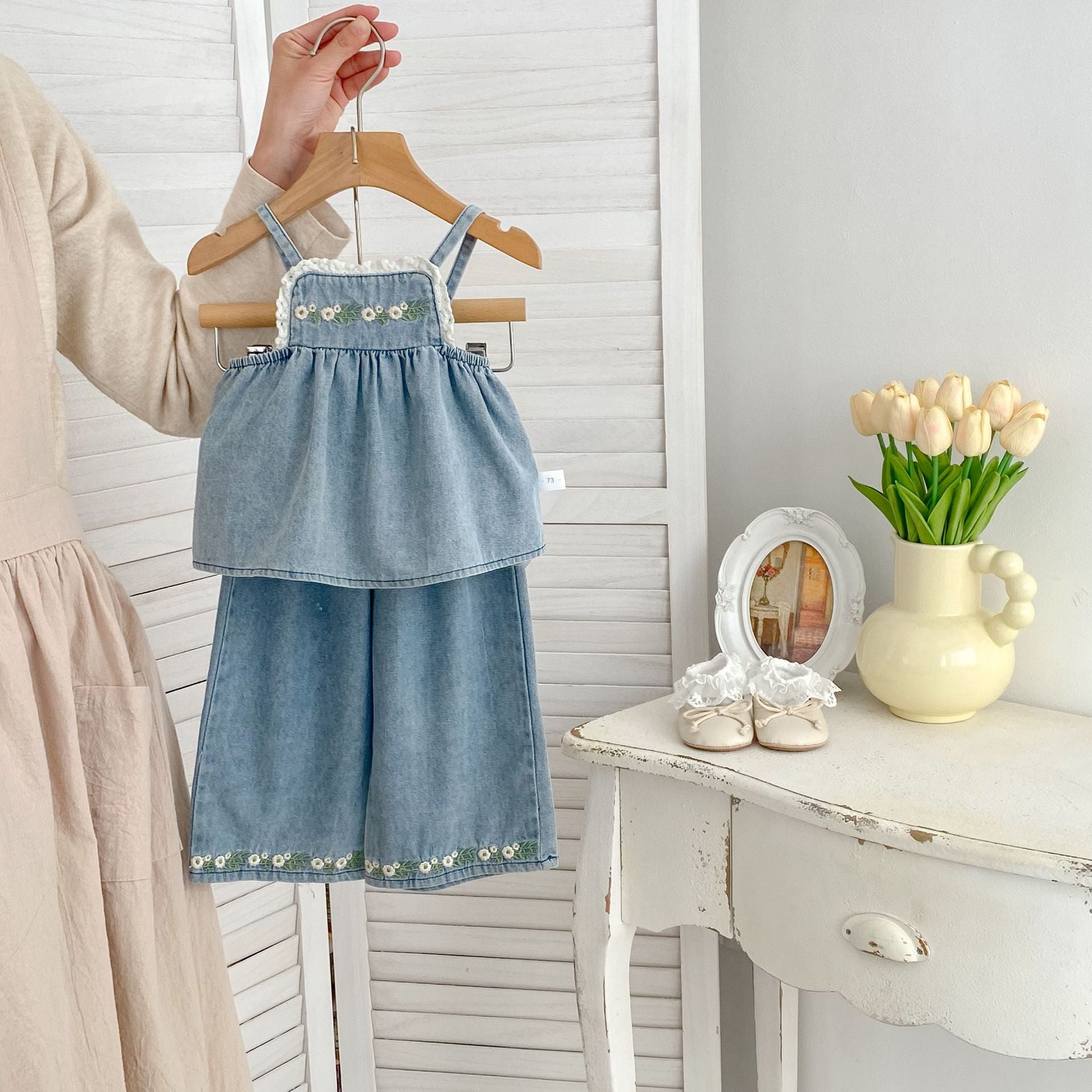 MyKids-USA Baby Kids Girls Flowers Pattern Embroidered Sleeveless Top and Pants Denim Clothing 100 (2-3Y) / Blue