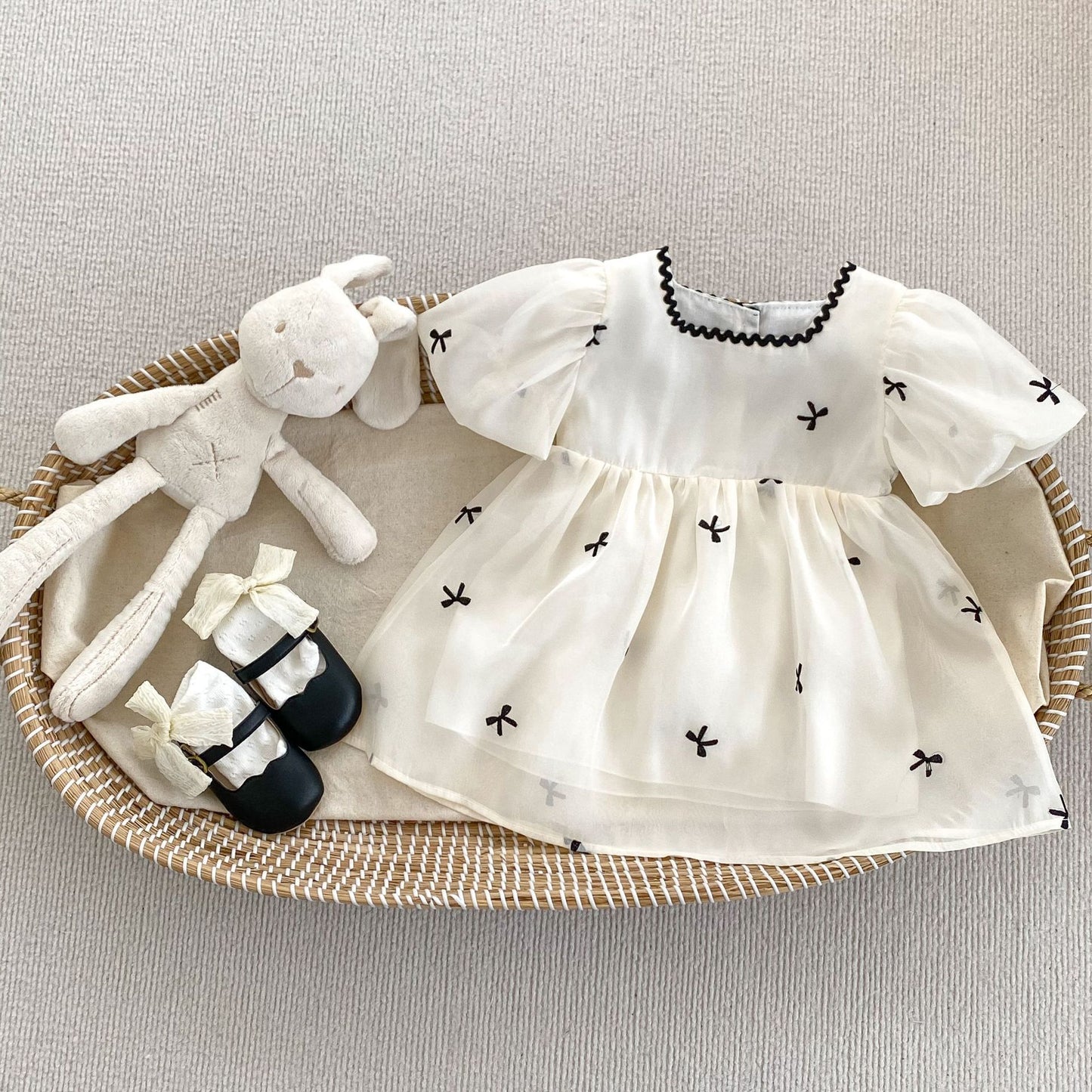 New Design Summer Baby Kids Girls Bows Embroidery Dress