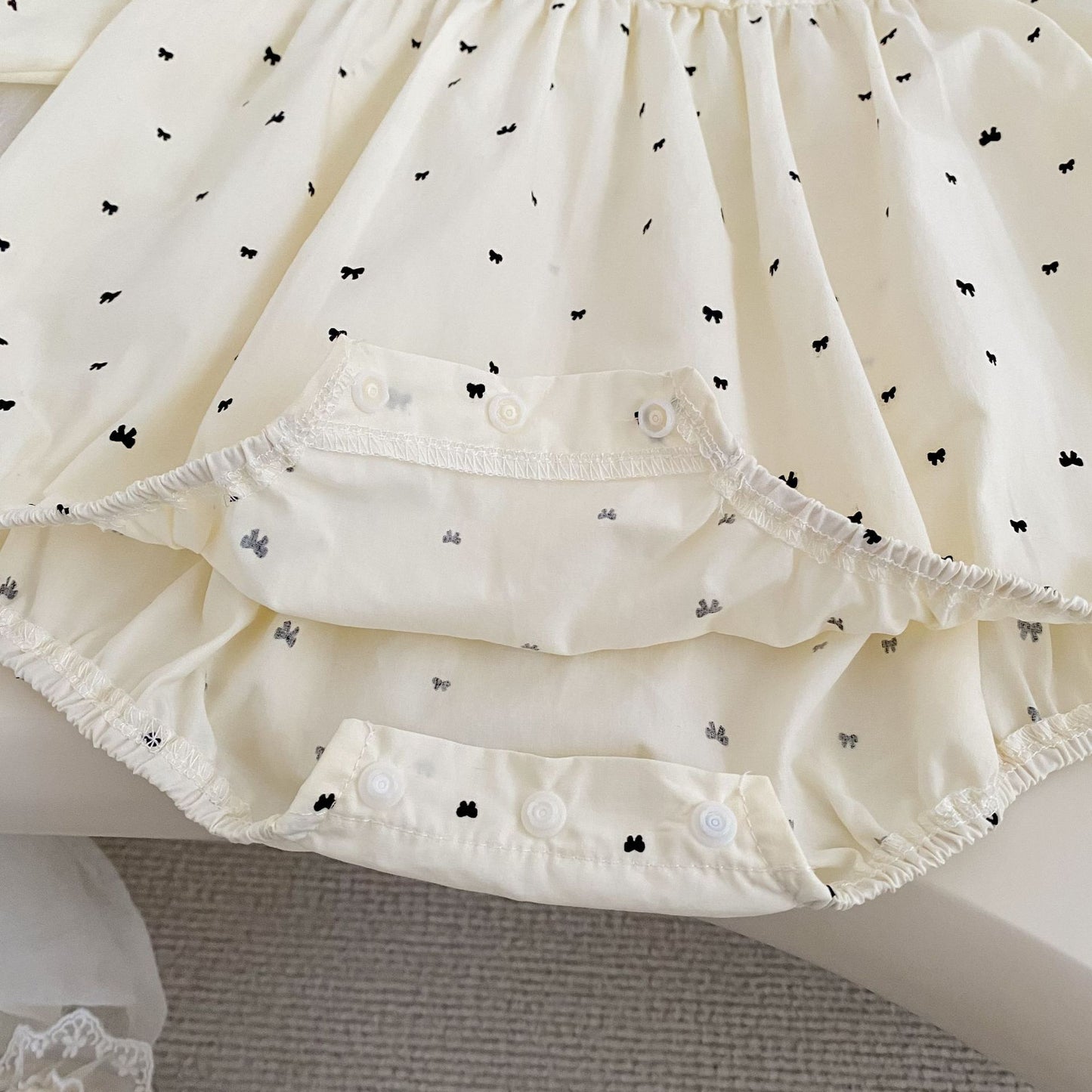 Arrival Spring Baby Girls Butterfly-bows Pattern Long Sleeves Peter Pan Collar Bodysuit