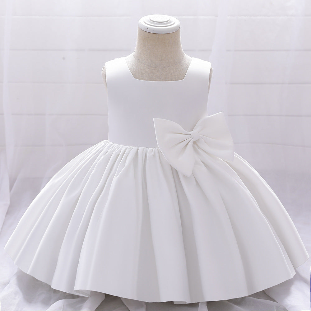 designed dresses at age 6 Dress pattern for 6-7 years Easy steps, lovely finish Looking for another size? Just let me know #dress #sewing #design #fashion #children #kids #style #pattern #dress #moda