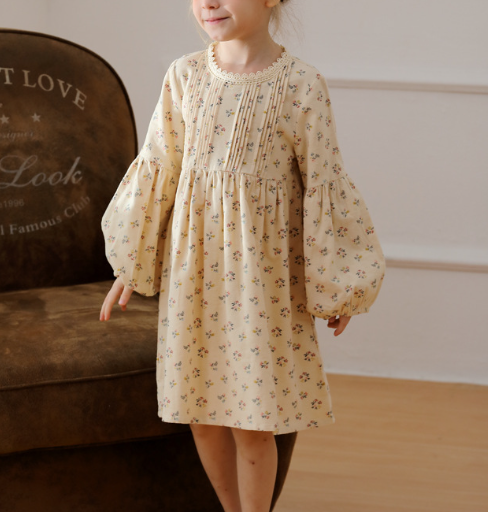 Arrival Autumn Girls Ruffle Neck Long Puff Sleeves Floral Dress