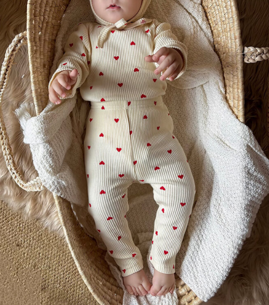Spring and Autumn Baby Kids Long Sleeves Hearts Pattern Top, Pants and Hat Clothing Set