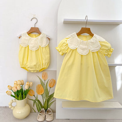 Design Summer Girls Hollow Out Flower Collar Sleeveless Bodysuit and Short Sleeves Dress – Sister Matching Clothing Set