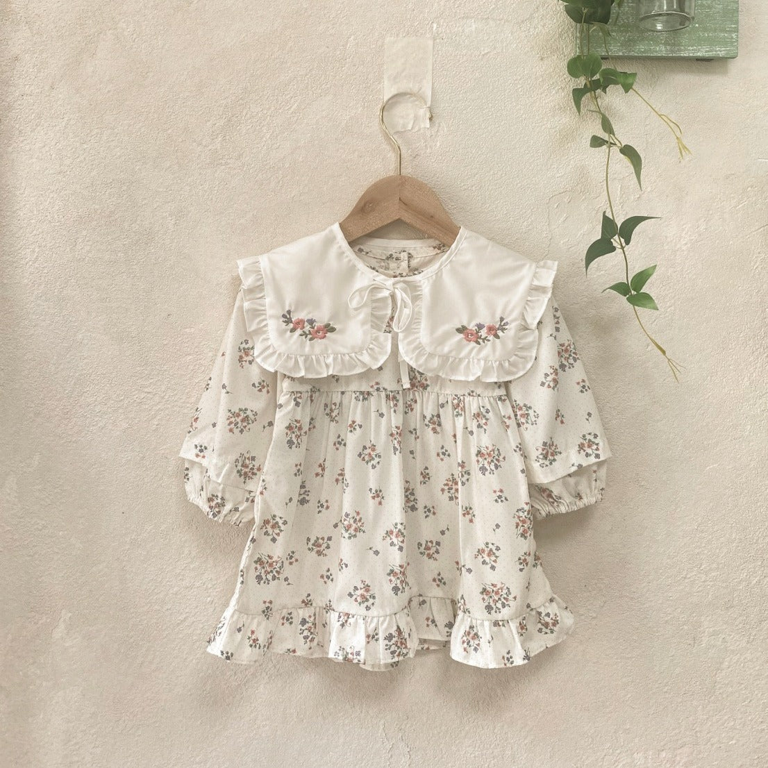 MyKids-USA® Autumn Baby Girls Floral Long-sleeved Onesies and Dress with Lace Capelet Shawl – Princess Sister Matching Set