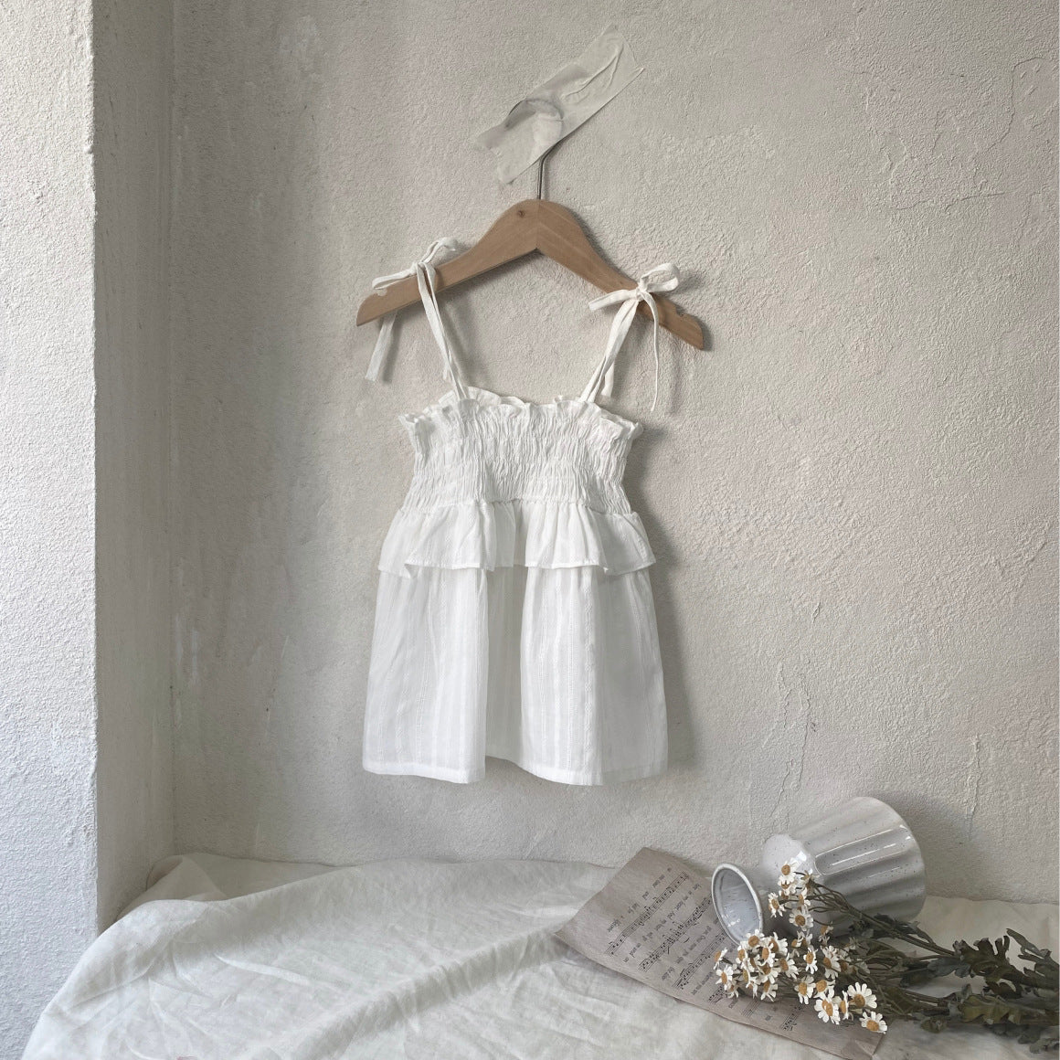 Summer Arrival Baby Girls Sleeveless Pleated Pattern Solid Color Dress