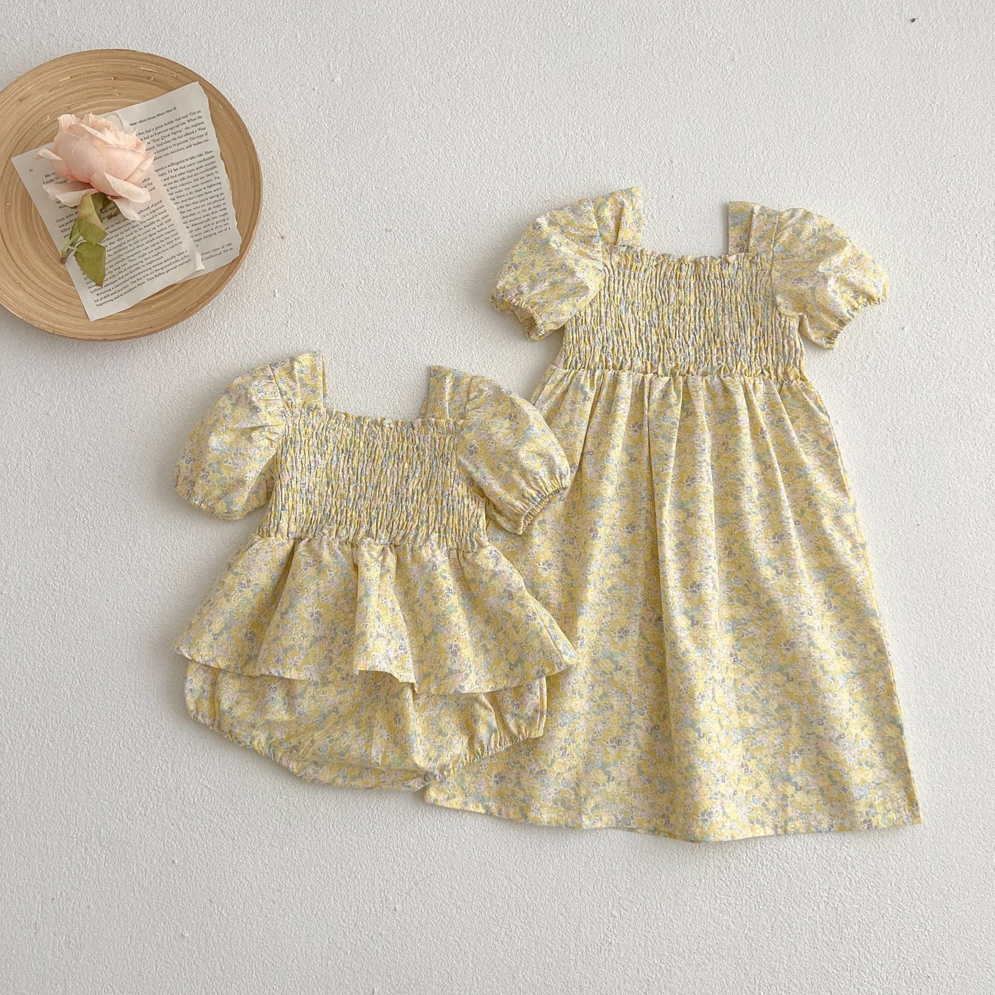 Baby Ditsy Flower Graphic Puff Sleeves Oneseis And Dress