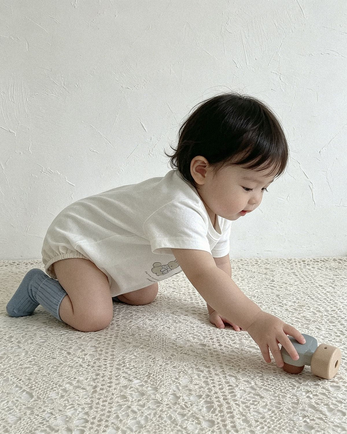 Summer Arrival Baby Short Sleeves Cartoon Bodysuit