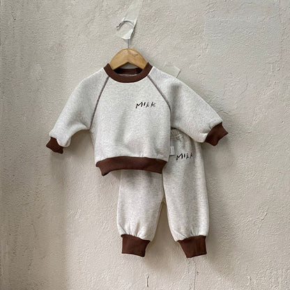 Winter and Spring Baby Kids Unisex Long Sleeves Letters Pattern Pullover and Pants Clothing Set