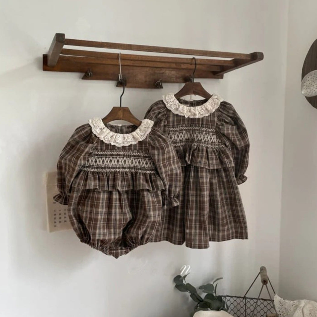 Autumn Arrival Baby Girls Long Sleeves Lace Trim Collar Plaid Dress