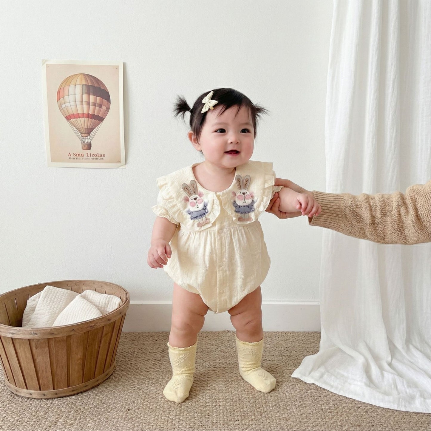 Summer Arrival Baby Girls Short Sleeves Cartoon Pattern Bodysuit