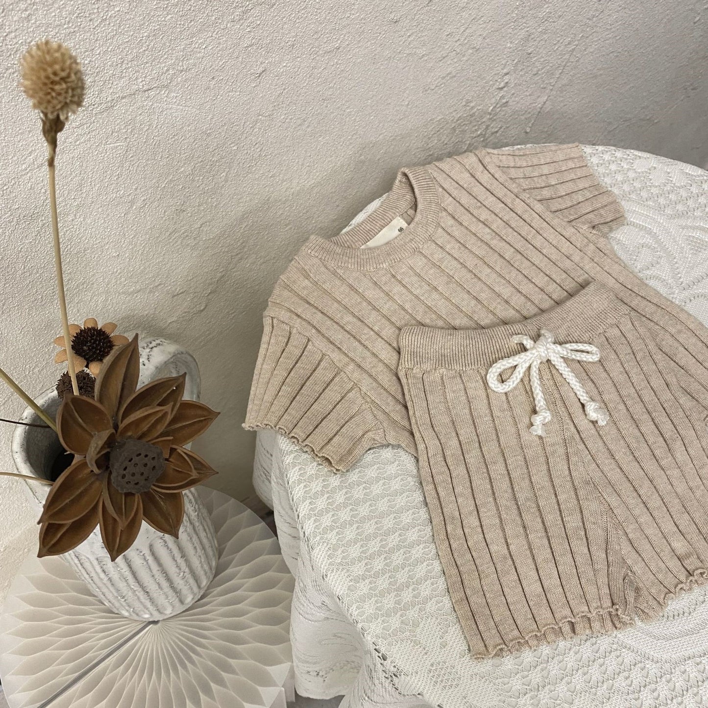 Arrival Spring and Summer Baby Kids Short Sleeves Striped Pattern T-shirt and Shorts Knitted Clothing Set