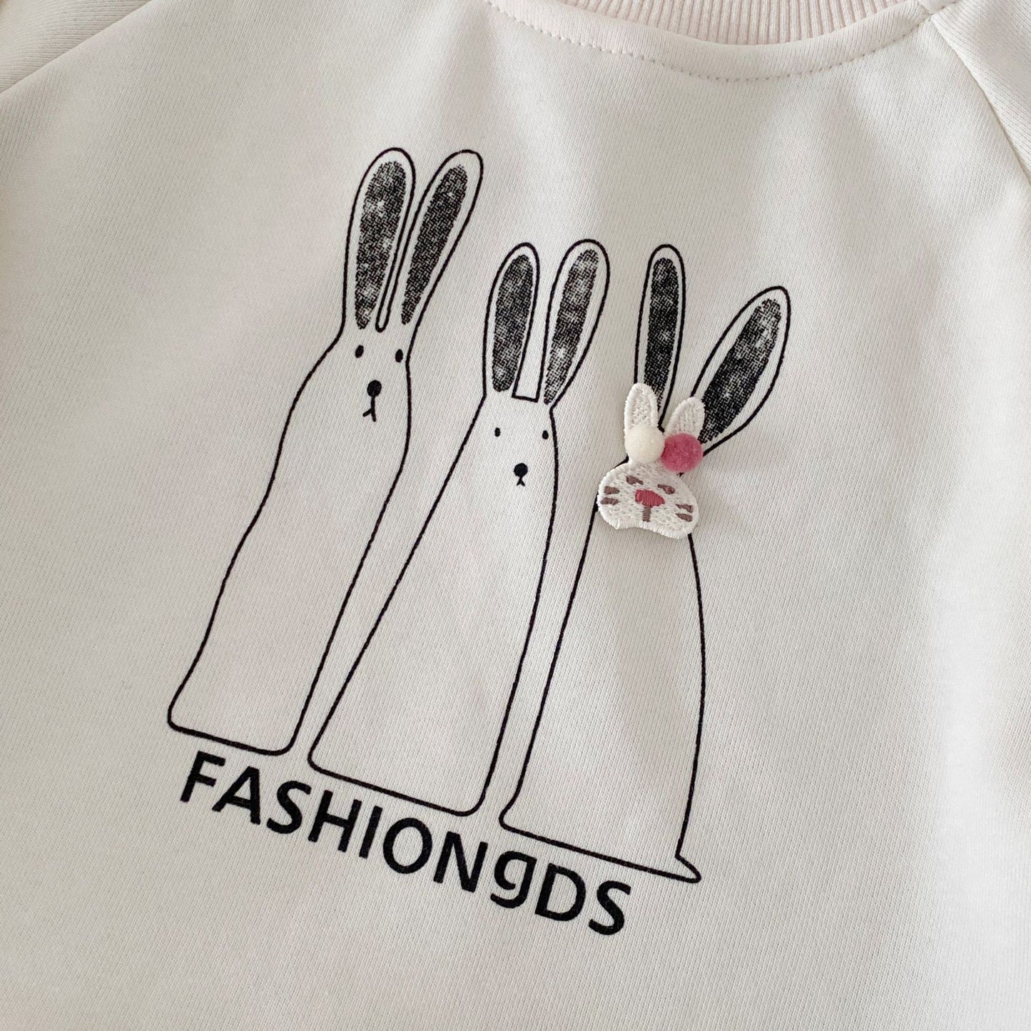 Autumn and Spring Arrival Cartoon Pattern Long Sleeves Crew Neck Pullover for Stylish Girls
