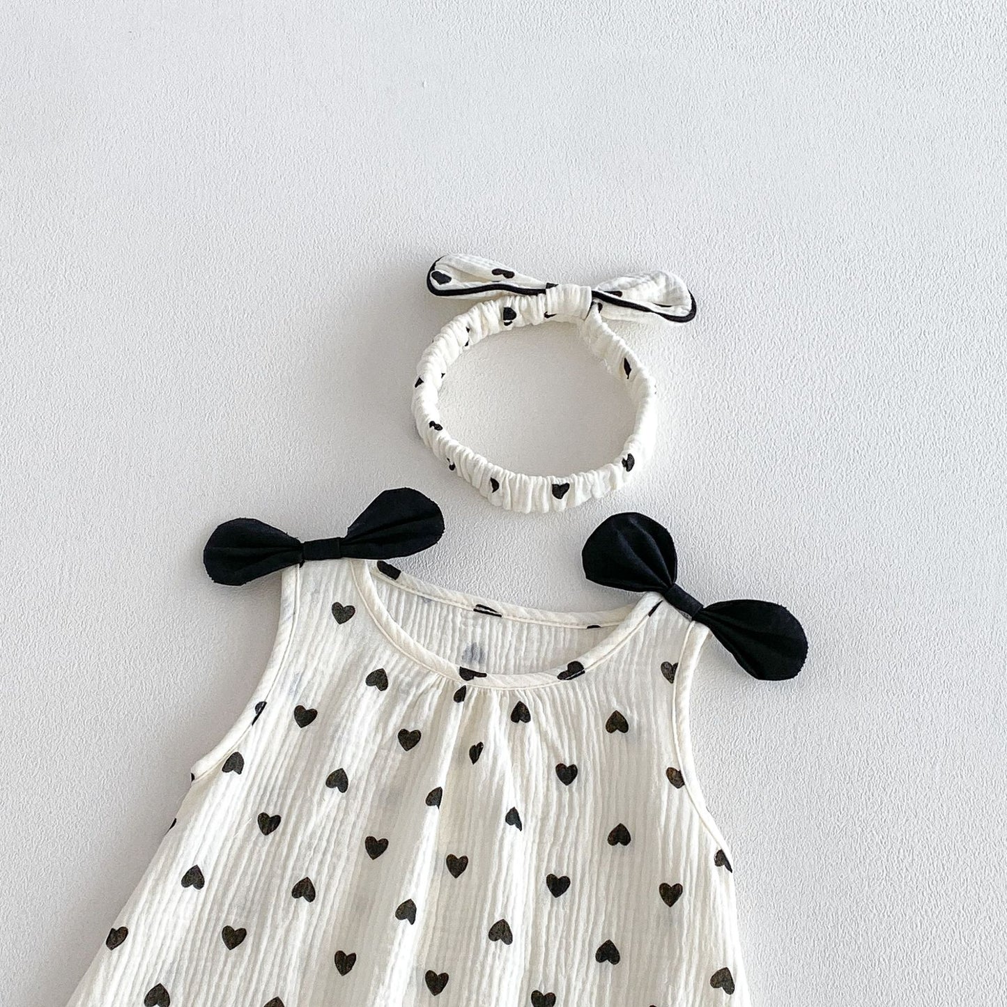 Summer Arrival Baby Girls Sleeveless Hearts Pattern Bodysuit