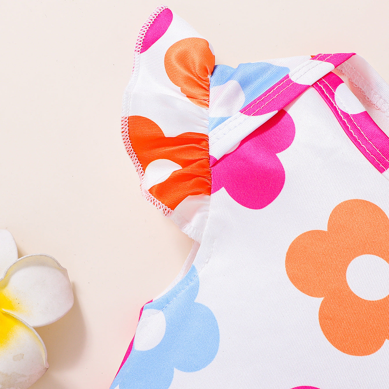 Arrival Summer Baby Kids Girls Fly Sleeves Floral Pattern Onesies and Shorts Clothing Set