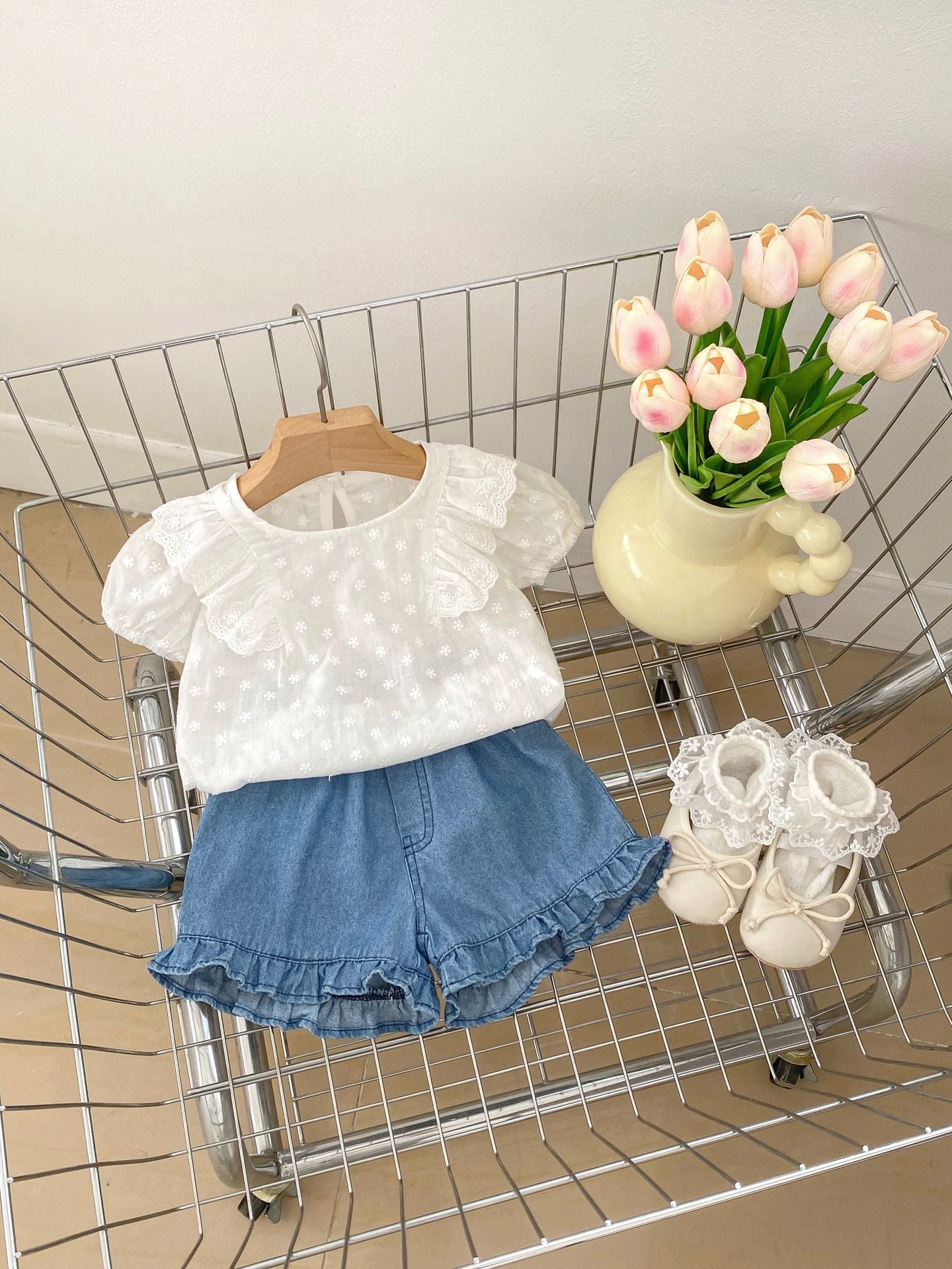 Summer Hot Selling Baby Girls Floral Embroidery Short Sleeves Top And Denim Shorts Clothing Set