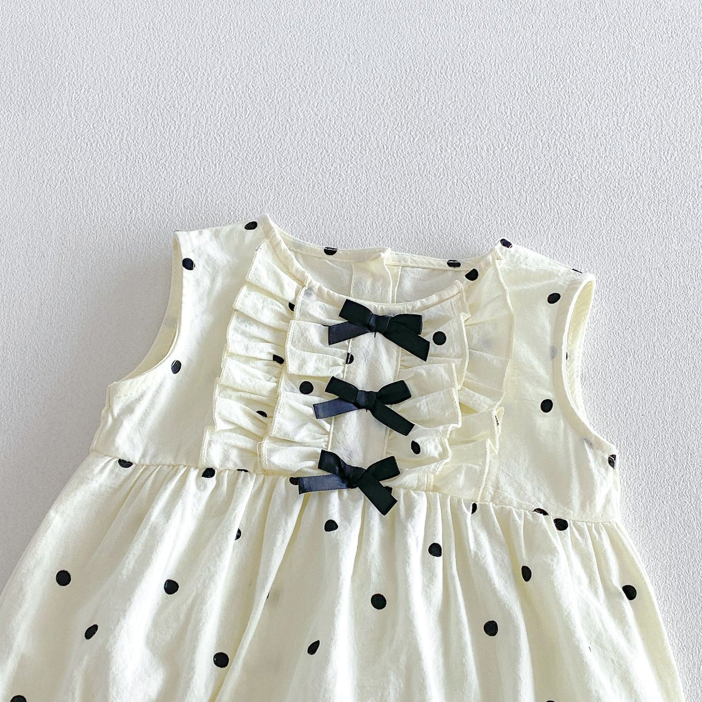 Summer Arrival Baby Girls Sleeveless Dots Pattern Bodysuit