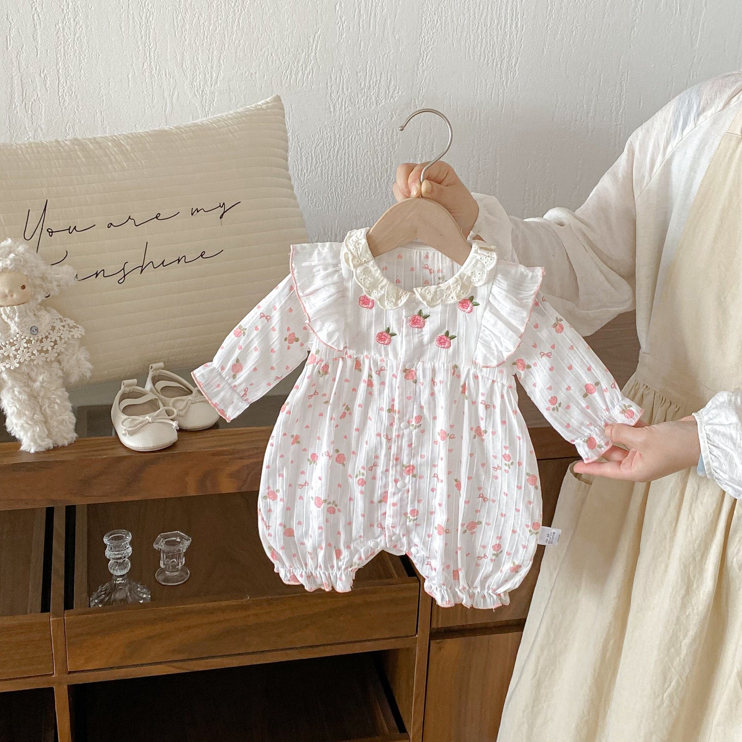 Spring and Summer Arrival Baby Girls Long Sleeves or Short Sleeves Flowers Pattern Rompers