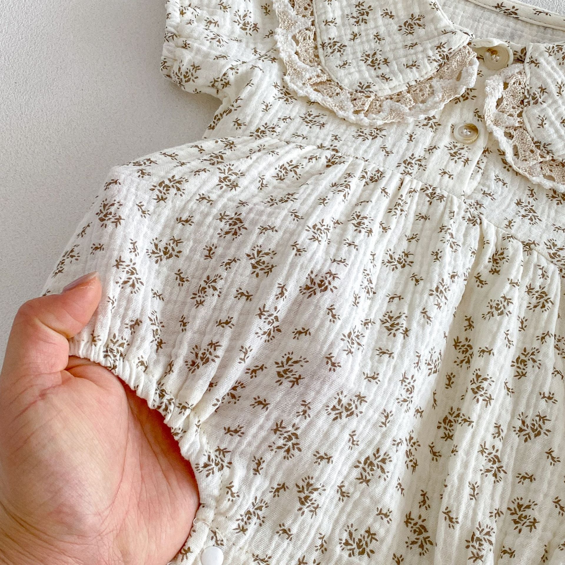 Summer Arrival Baby Girls Short Sleeves Flowers Pattern Vintage Bodysuit with Hat, MyKids-USA®, Baby & Children's One-Pieces, MyKids-USA -  -  -  -  -  -  - .