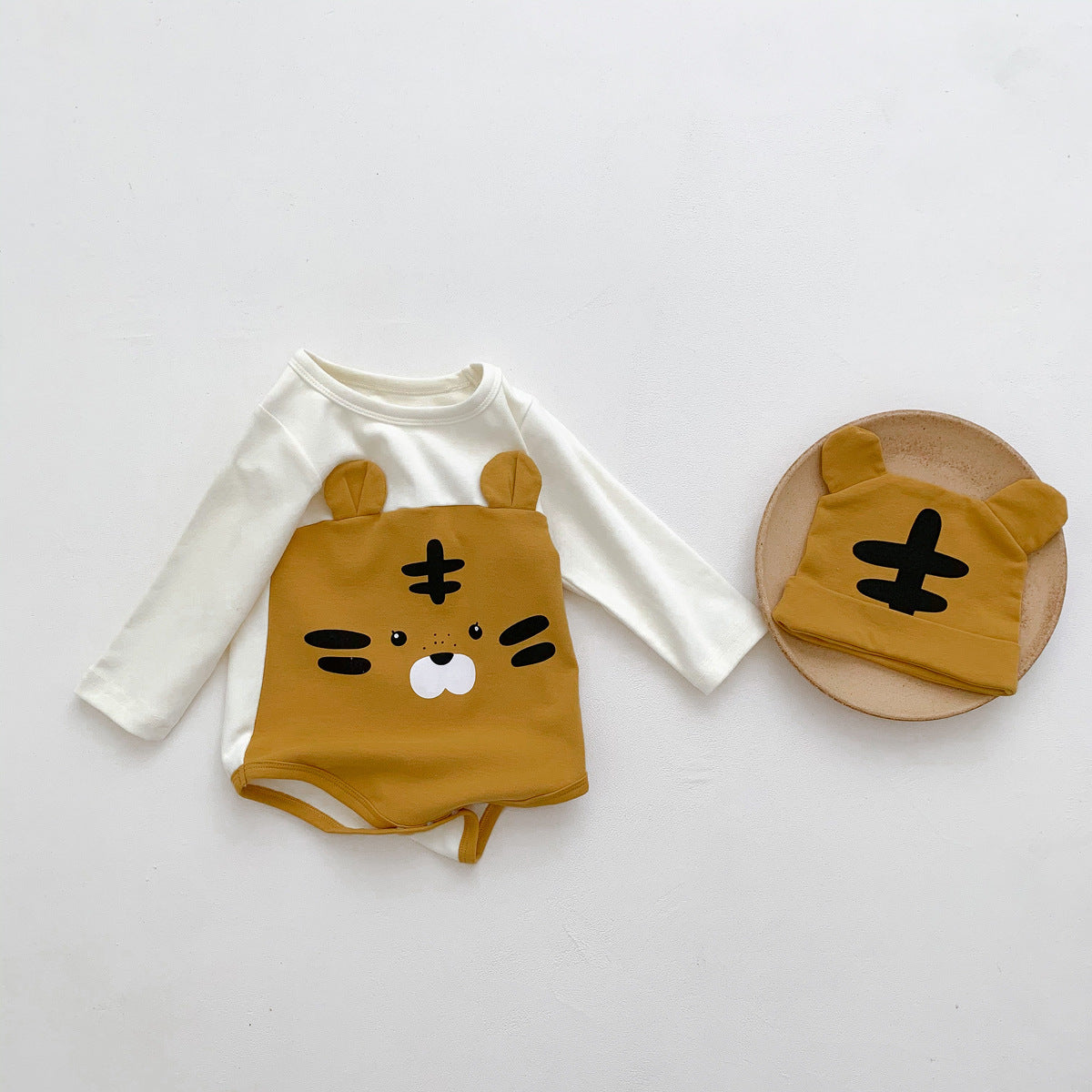 Autumn Arrival Baby Unisex Long Sleeves Cute Tiger Pattern Bodysuit