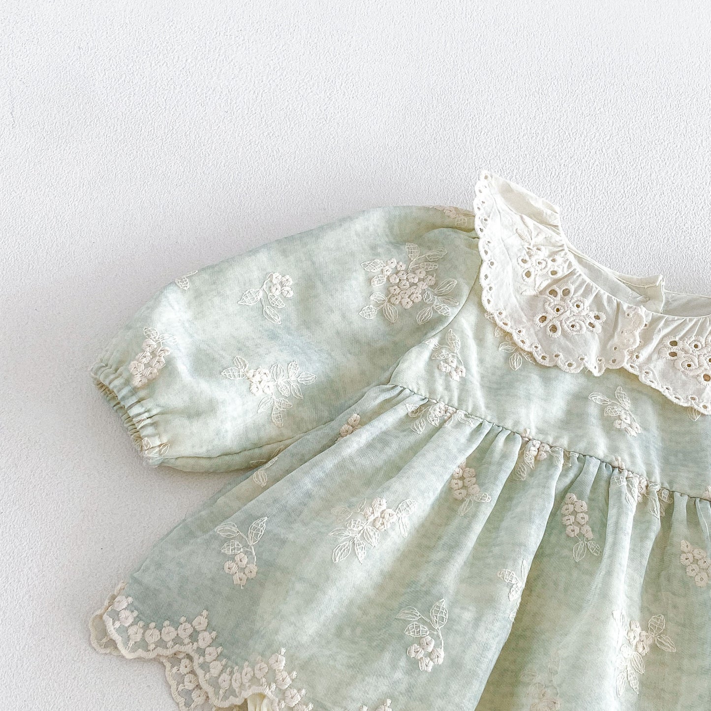 MyKids-USA® Autumn Arrival Baby Girls Long Sleeves Light Green Flowers Embroidered Bodysuit