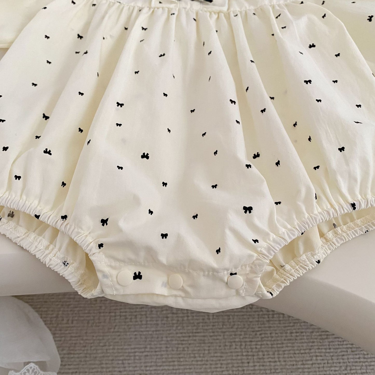 Arrival Spring Baby Girls Butterfly-bows Pattern Long Sleeves Peter Pan Collar Bodysuit