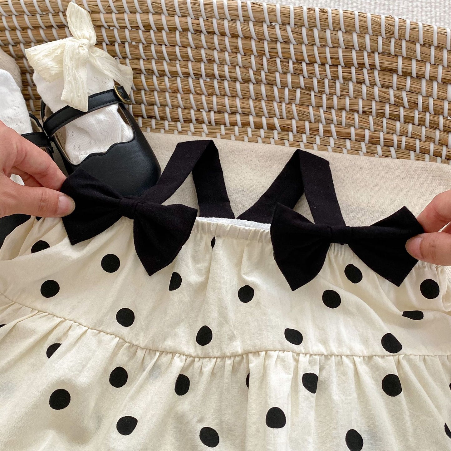 Baby Girl Polka Dot Pattern Mesh Patched Design Sling Dress