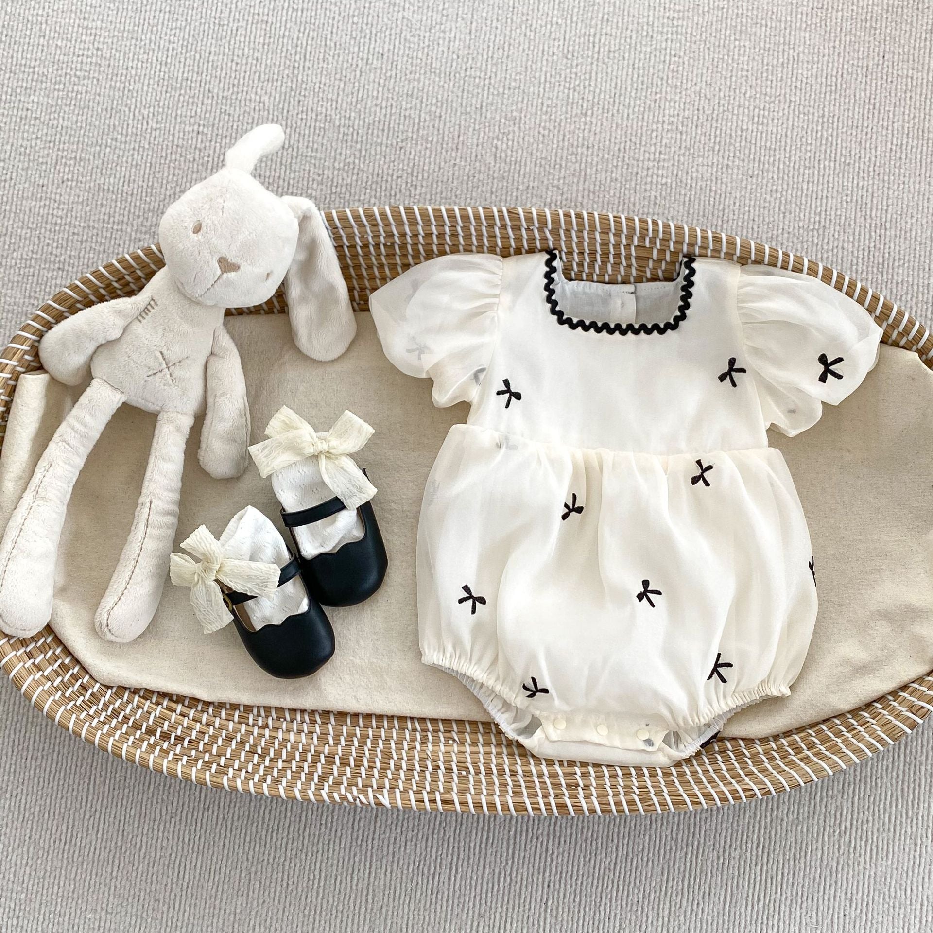 summer infant butterfly Summer Baby Butterfly Bows Embroidery Short-Sleeved Gauze bodysuit And Dress For Girls – Princess Sister Matching Set 80 (9-12M) / White