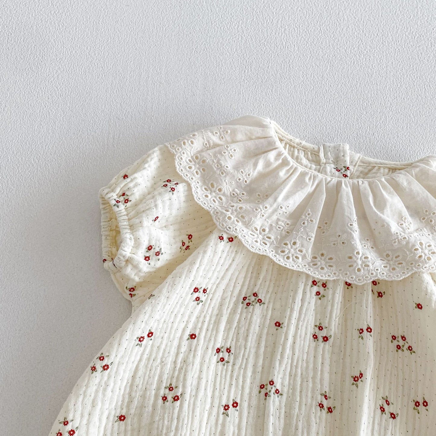 Design Summer Baby Kids Girls Short Sleeves Floral Pattern Bodysuit with Hat