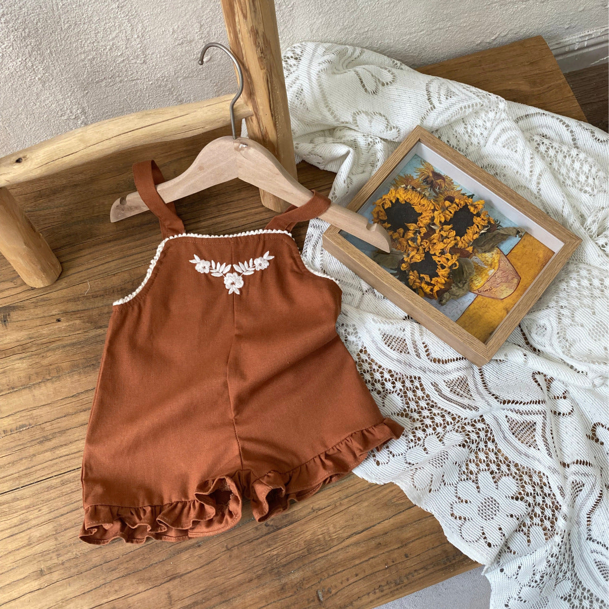 Summer Arrival Baby Girls Sleeveless Embroidery Pattern Lace Trim Overalls