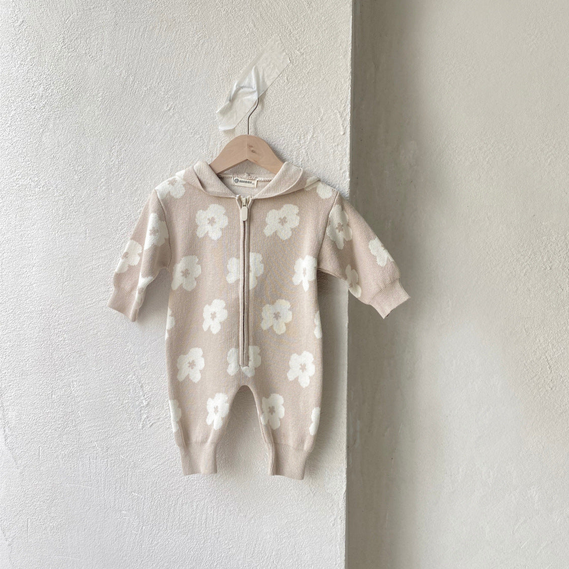 Autumn and Spring Arrival Baby Girls Long Sleeves Floral Zip-up Rompers, MyKids-USA®, Baby One-Pieces, MyKids-USA - Size/Age - 66 (3-6M) - Color - Beige -  -  - TR2512251314-A.