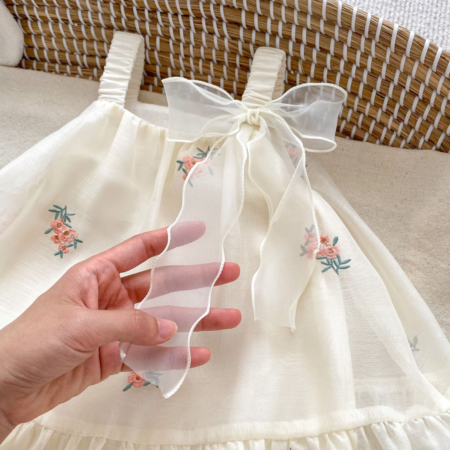 New Design Summer Girls Floral Print Mesh Sleeveless Strap Onesies Dress