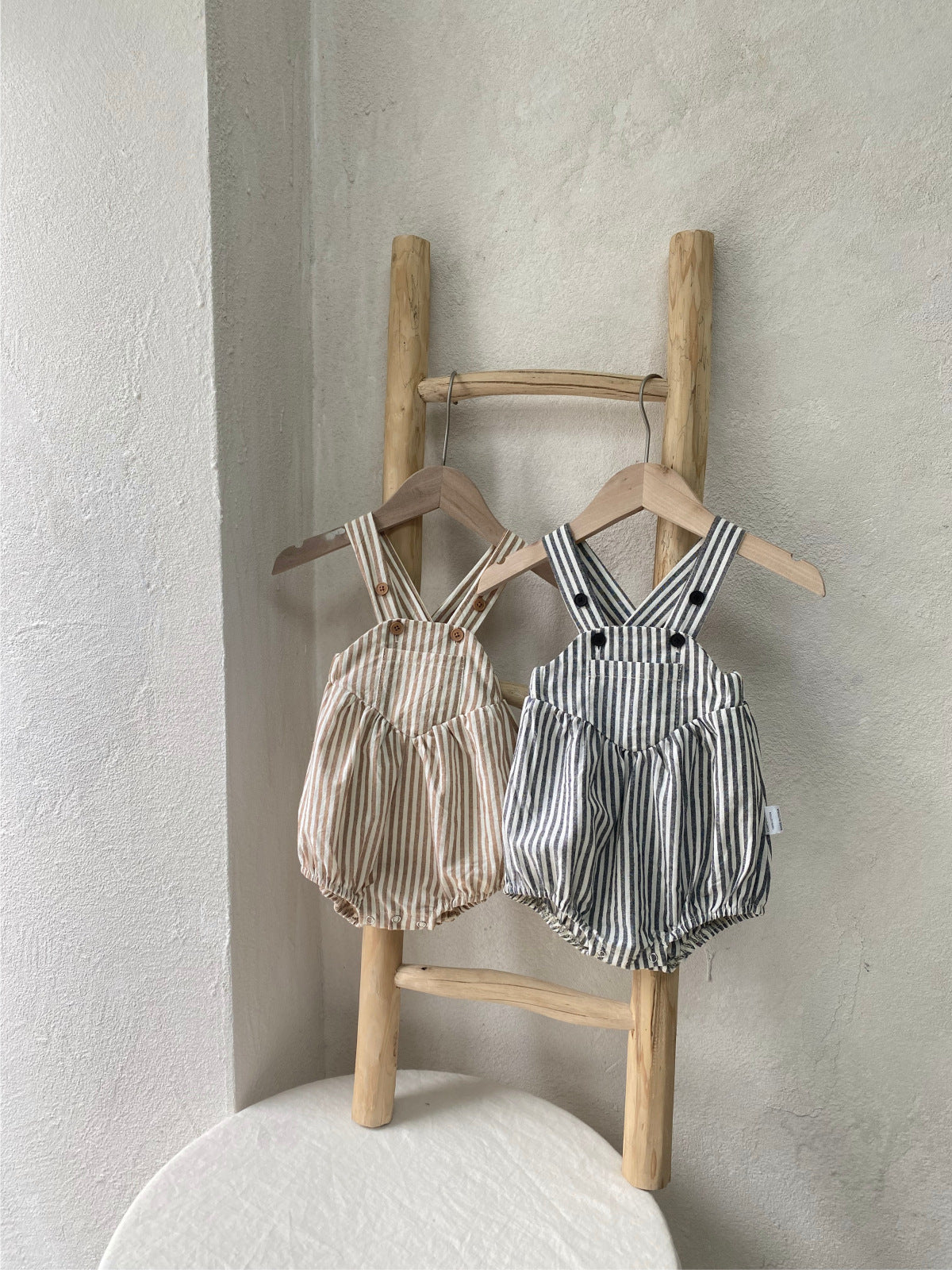 Summer Arrival Baby Sleeveless Striped Pattern Bodysuit