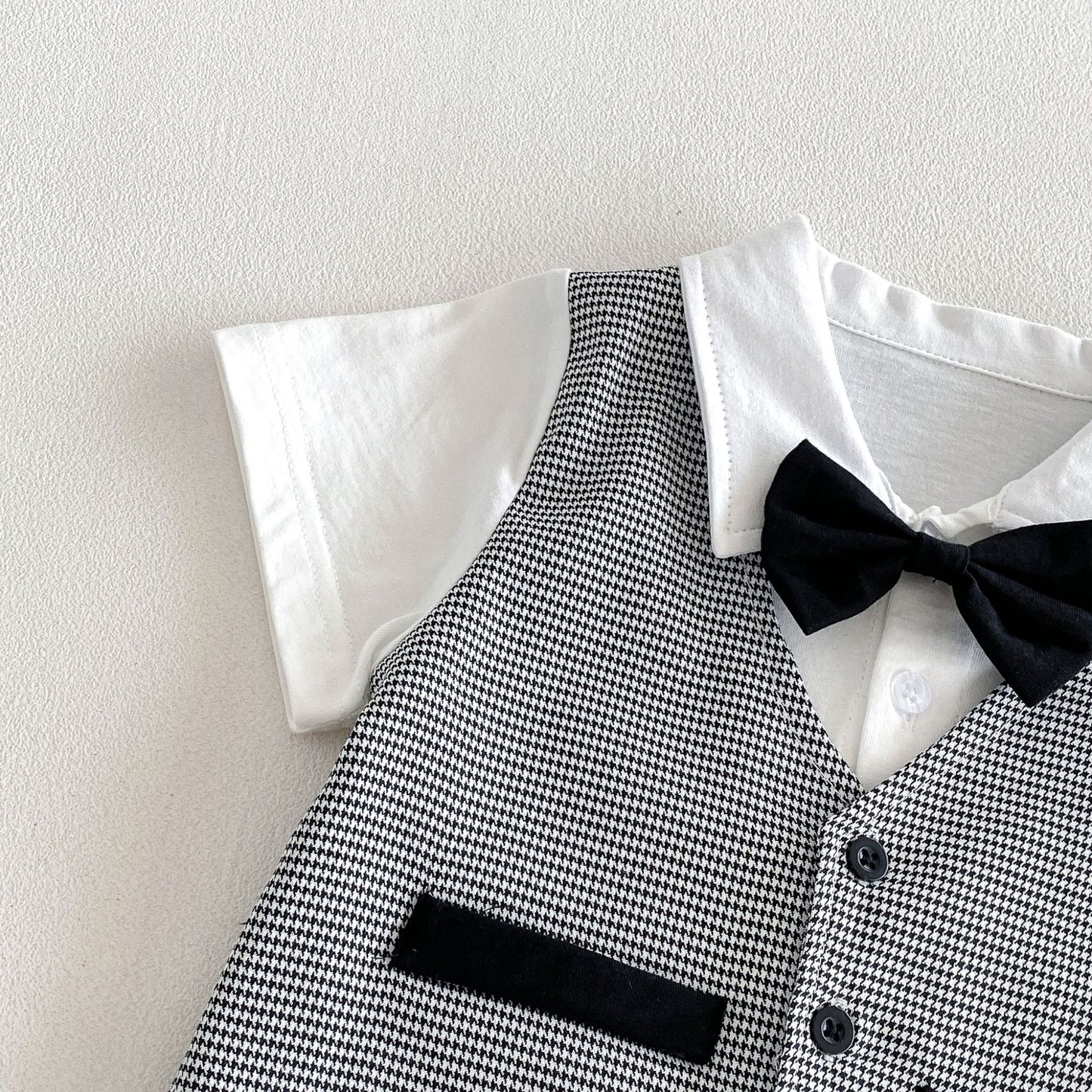 Arrival Summer Baby Kids Boys Short Sleeves Plain Shirt, Plaid Vest and Shorts Clothing Set