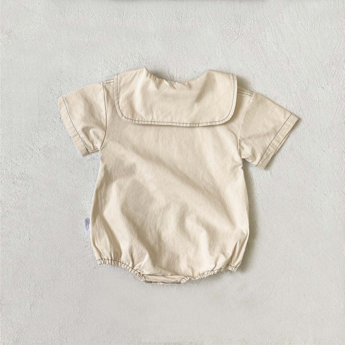 Summer and Autumn Arrival Baby Girls Short Sleeves Turn-down Collar Plain Bodysuit