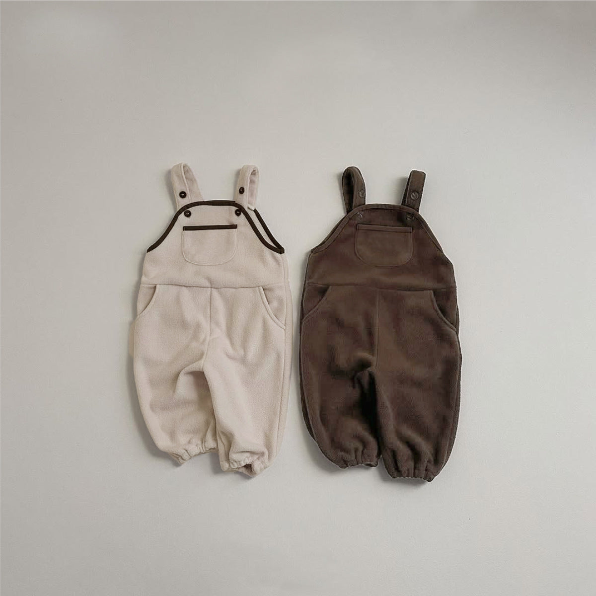 Autumn and Spring Arrival Baby Unisex Sleeveless Plain Fleece-Lined Rompers Overalls