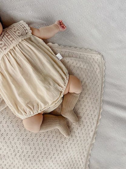 Summer Arrival Baby Girls Sleeveless Lace Flowers Pattern Bodysuit with Hairband