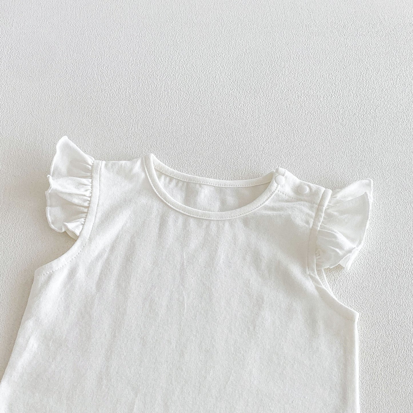 Arrival Summer Baby Kids Girls Fly Sleeves Top and Cartoon Overalls Clothing Set