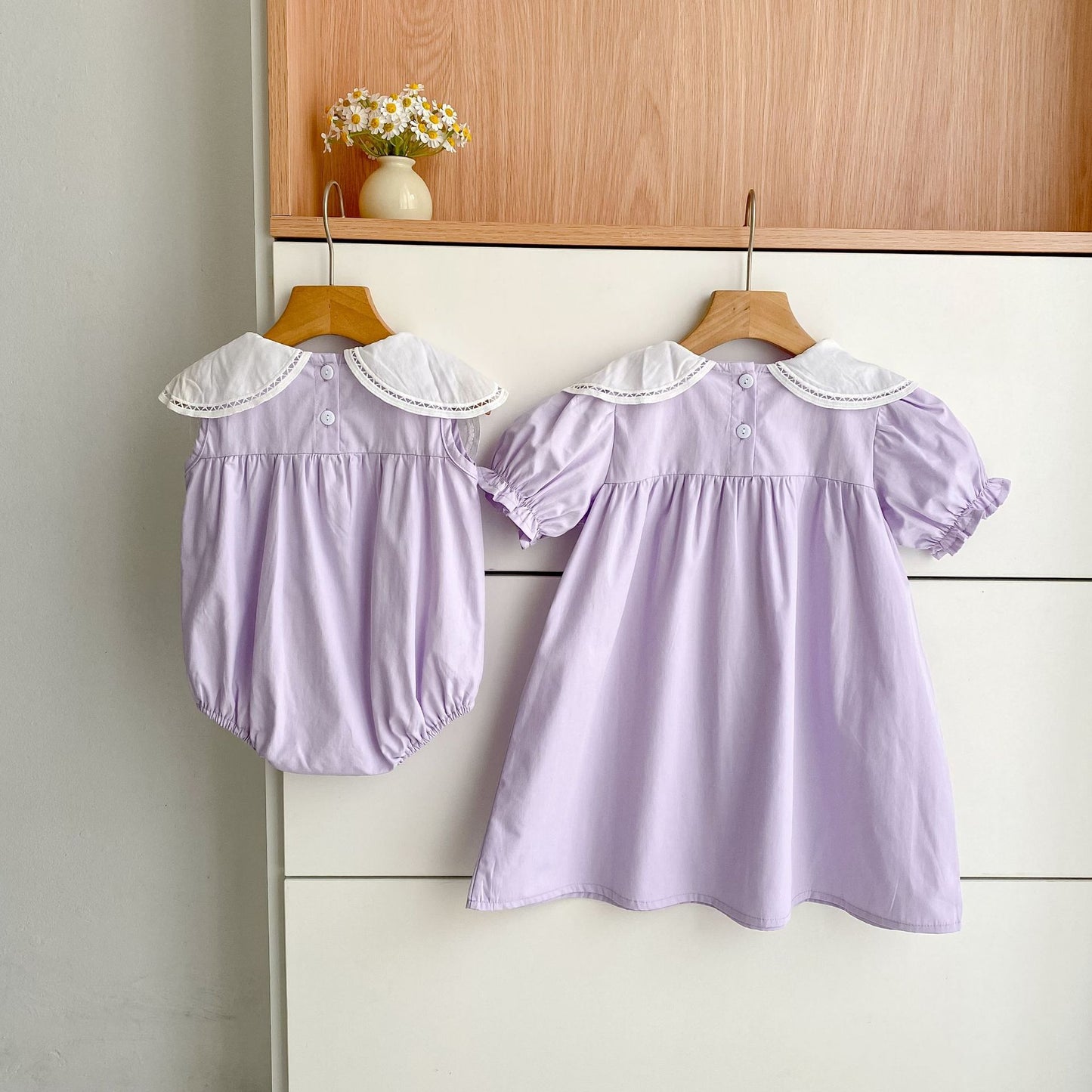Design Summer Girls Hollow Out Flower Collar Sleeveless Bodysuit and Short Sleeves Dress – Sister Matching Clothing Set