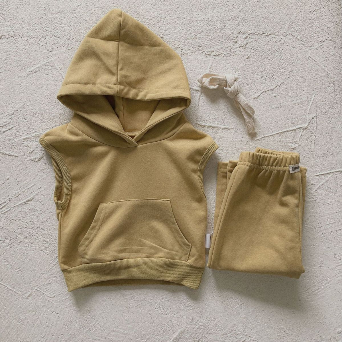 MyKids-USA® Spring and Autumn Baby Kids Unisex Sleeveless Plain Hooded Vest and Pants Clothing Set
