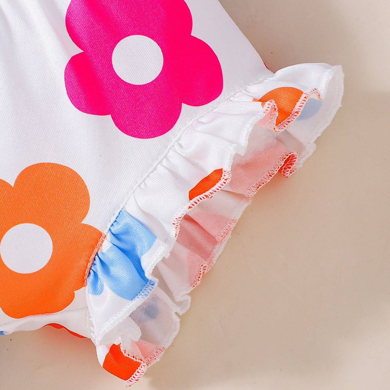 Arrival Summer Baby Kids Girls Fly Sleeves Floral Pattern Onesies and Shorts Clothing Set