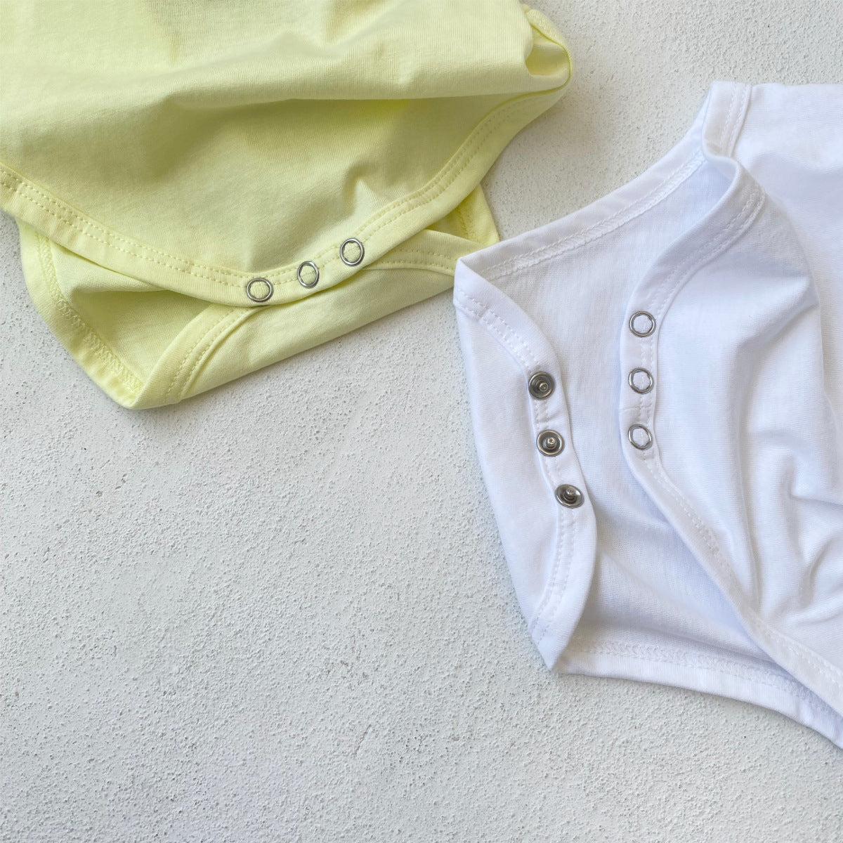 Summer Arrival Baby Sleeveless Cartoon Pattern Bodysuit
