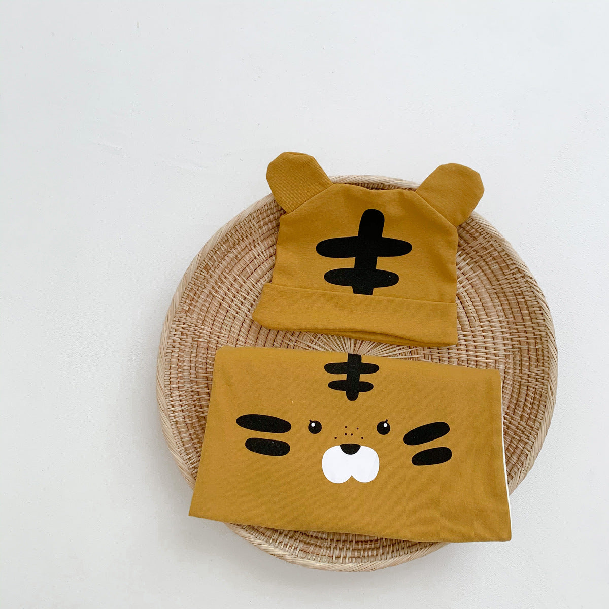 Autumn Arrival Baby Unisex Long Sleeves Cute Tiger Pattern Bodysuit