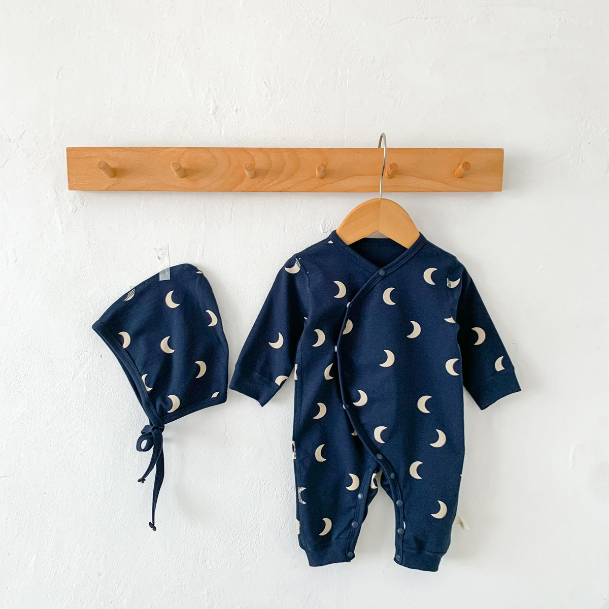 Autumn Arrival Baby Unisex Long Sleeves Moons Pattern Rompers with Hat, MyKids-USA®, Baby One-Pieces, MyKids-USA - Size/Age - 66 (3-6M) - Color - Blue -  -  - TR2510272319-B