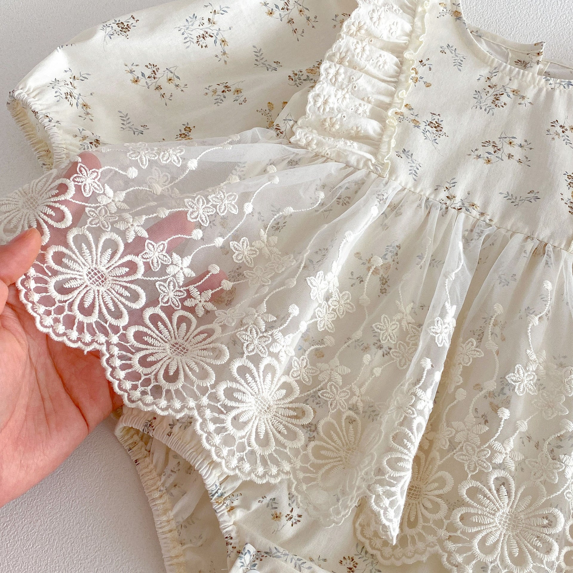 Spring Arrival Baby Girls Long Sleeves Tulle Decorated Floral Bodysuit, MyKids-USA®, Bodysuits, MyKids-USA -  -  -  -  -  -  - .