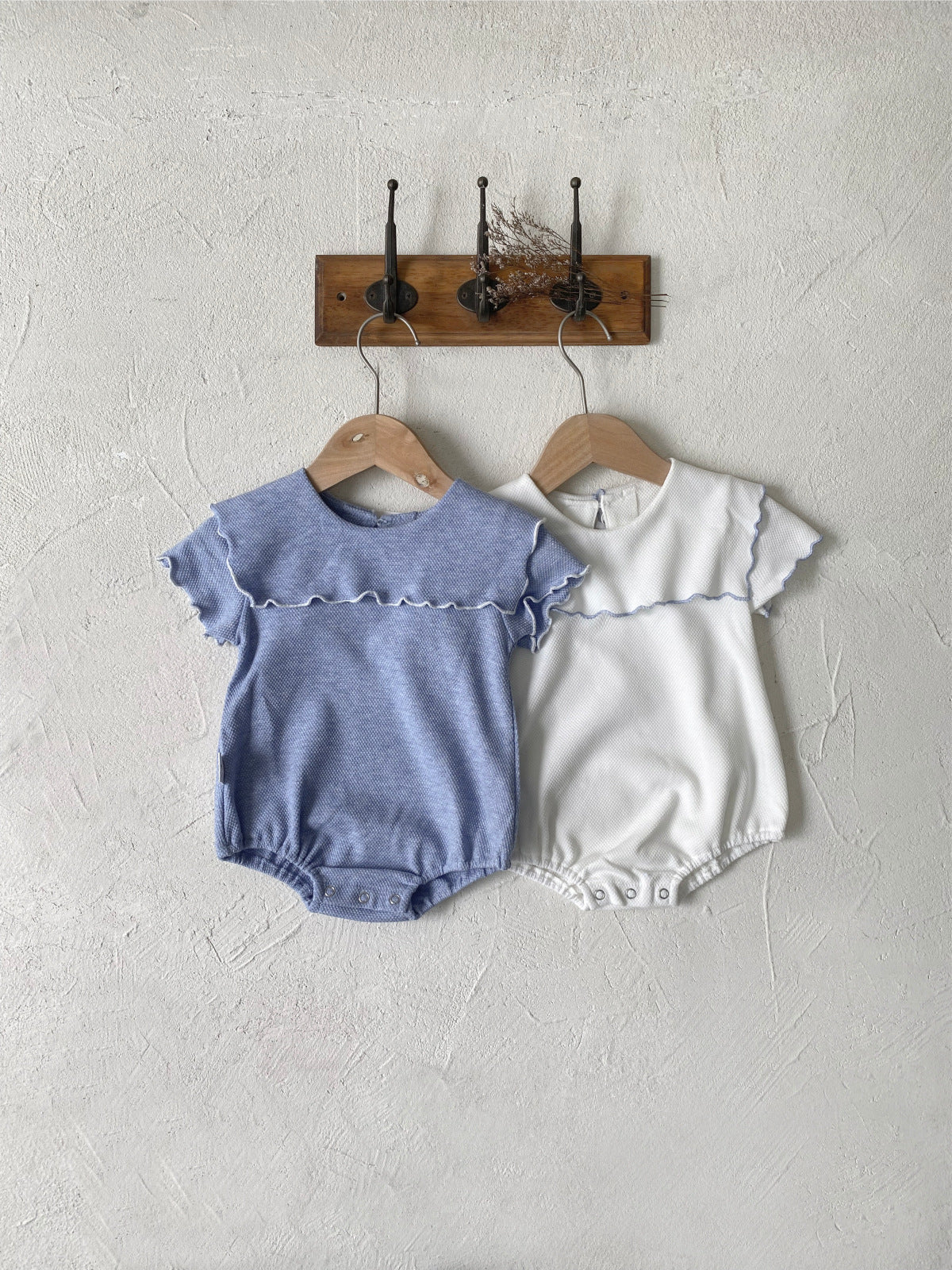 Summer Arrival Baby Girls Short Sleeves Plain Bodysuit