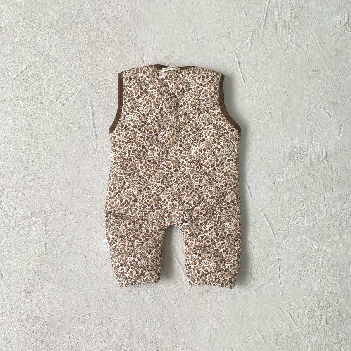 Winter Arrival Baby Sleeveless Vintage Floral Pattern Cotton-Padded Rompers