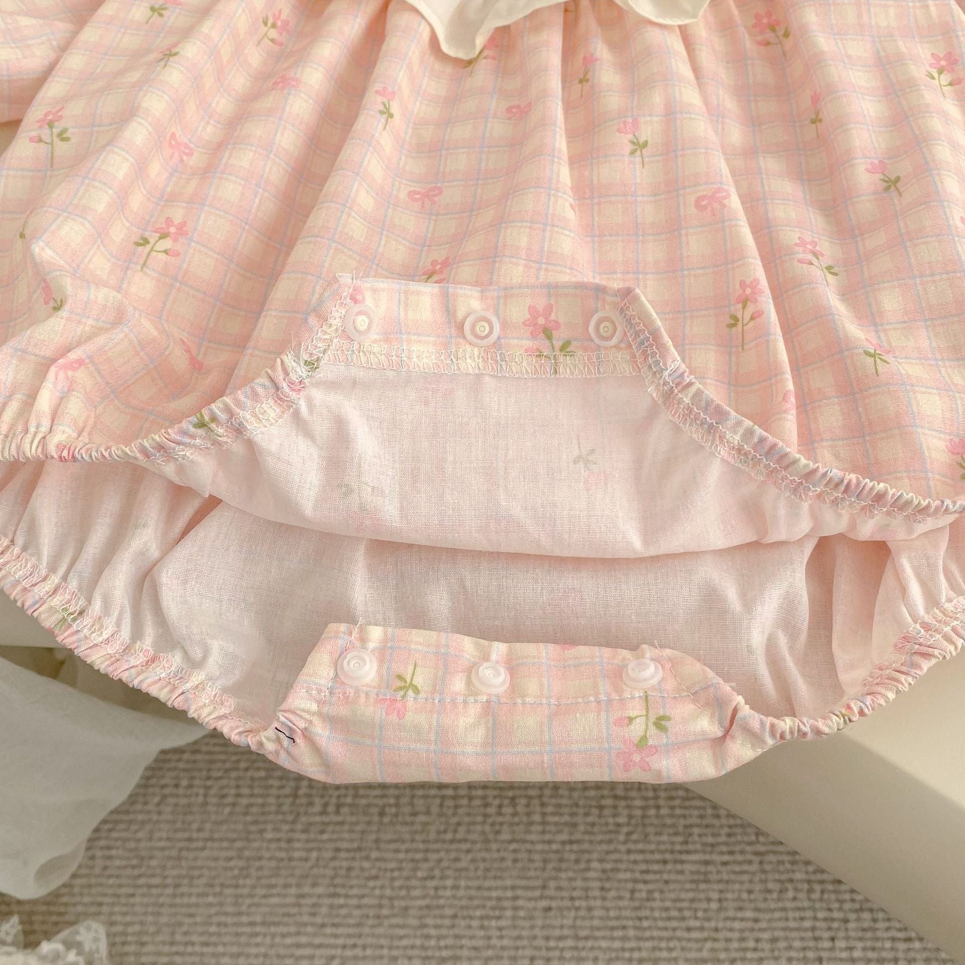 Spring Arrival Baby Girls Long Sleeves Flowers and Plaid Pattern Crew Neck Bodysuit, MyKids-USA®, Bodysuits, MyKids-USA -  -  -  -  -  -  - .